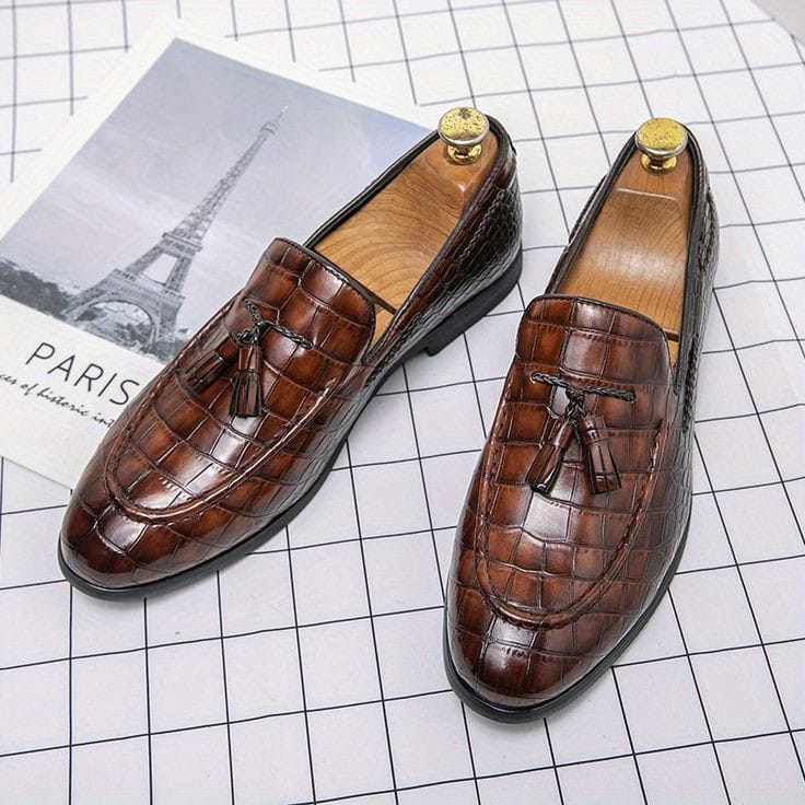 Crocodile-Embossed Tassel Loafers - 102
