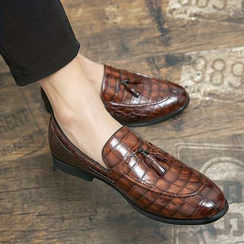 Crocodile-Embossed Tassel Loafers - 102